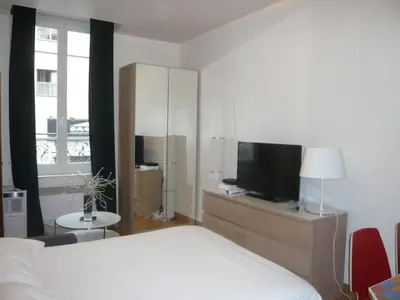 Télévision ou salle de divertissement dans l'établissement Bridgestreet Le Marais - les halles - Republique