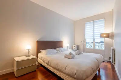 Un ou plusieurs lits dans un hébergement de l'établissement Veeve - Pompidou Hideaway
