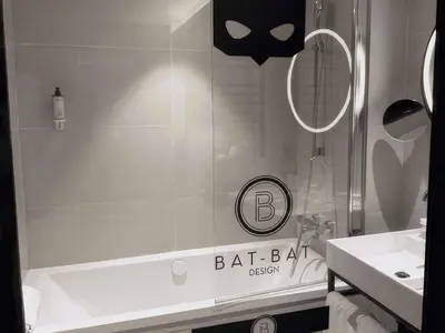 Salle de bains dans l'établissement Mercure Paris 17 Batignolles