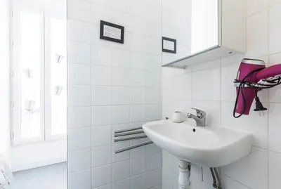 Salle de bains dans l'établissement Cosy 40m² near MONTMARTRE