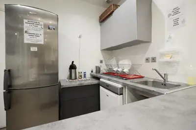 Cuisine ou kitchenette dans l'établissement Enjoy Hostel