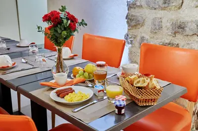 Nourriture dans l'hôtel ou à proximité