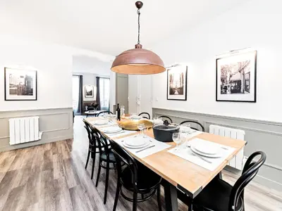 Plan de l'établissement LivinParis - Luxury 3 & AC 4 Bedrooms Montmartre I