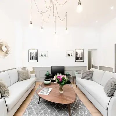LivinParis - Luxury 3 & AC 4 Bedrooms Montmartre I