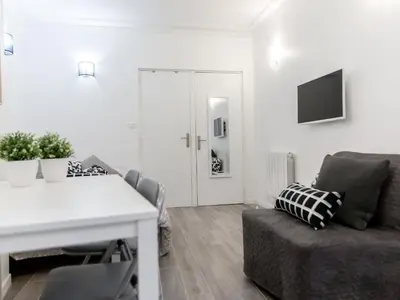 Coin salon dans l'établissement Montmartre Apartments Matisse
