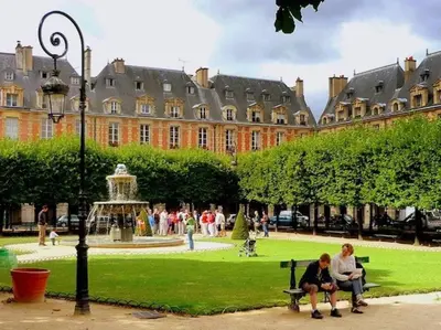 Clients de l'établissement Premier Collection at Le Marais Chic Paris Stay Near Notre Dame, Exclusive Deal