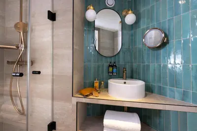 Salle de bains dans l'établissement Hôtel Maxim Opéra