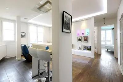 Plan de l'établissement Luxury Stay Paris Place des Vosges