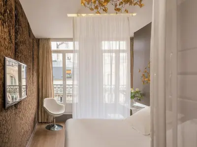 Salle de bains dans l'établissement Legend Hôtel Paris