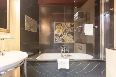Salle de bains dans l'établissement Hotel Du Beaumont