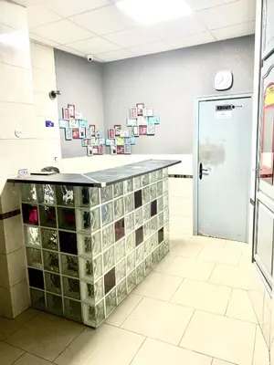 Cuisine ou kitchenette dans l'établissement Hôtel des Andelys