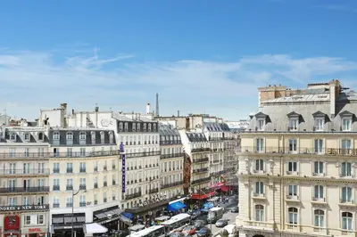 Vue générale sur Paris ou vue de la ville depuis l'hôtel