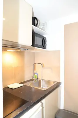 Cuisine ou kitchenette dans l'établissement AMHotel Italie