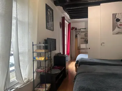 Un ou plusieurs lits dans un hébergement de l'établissement Mon Paris