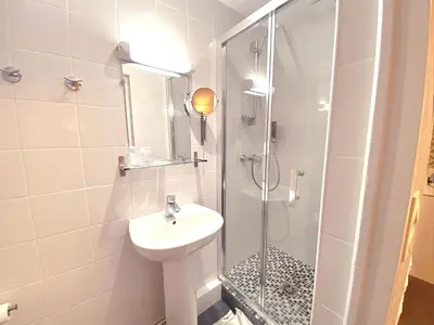 Salle de bains dans l'établissement Hotel Aviatic