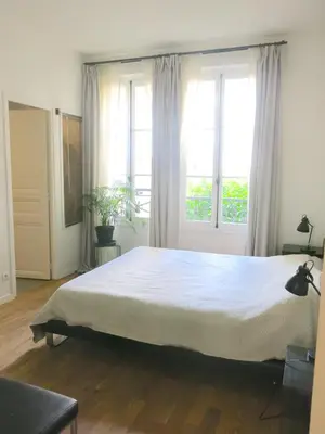 Un ou plusieurs lits dans un hébergement de l'établissement Luxe Marais Bretagne CityCosy