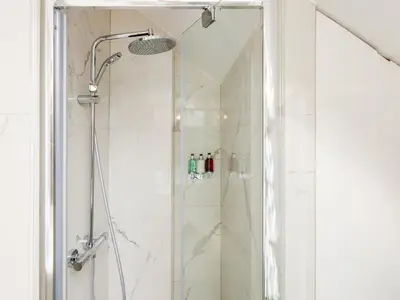 Salle de bains dans l'établissement Merveil Luxury Suite Royale II - Saint Honore view