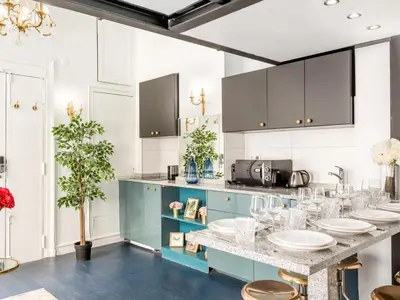 Cuisine ou kitchenette dans l'établissement Merveil - Luxury Suite - Louvre - Aboukir II