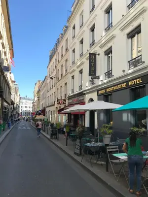 Quartier de l'hôtel ou autre quartier proche