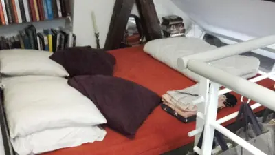 Un ou plusieurs lits dans un hébergement de l'établissement ILE SAINT-LOUIS GLAMOROUS FLAT