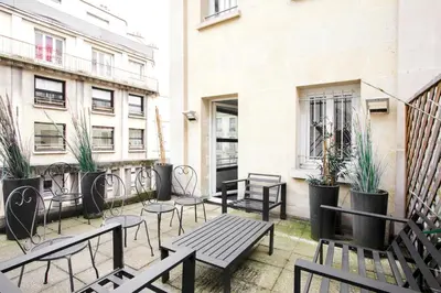 Balcon ou terrasse dans l'établissement Habitat Parisien - Appartement Opéra Galeries Lafayette