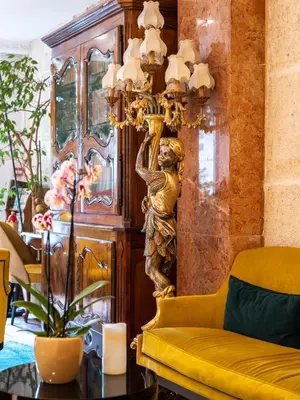 Coin salon dans l'établissement Hotel Minerve
