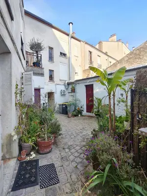 Jardin de l'établissement Charming Parisian studio!
