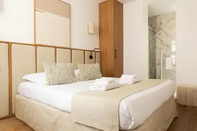 Un ou plusieurs lits dans un hébergement de l'établissement Modern apartment 2BR-6P - Jardin de Luxembourg