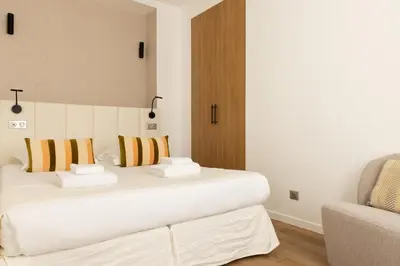 Un ou plusieurs lits dans un hébergement de l'établissement Modern apartment 2BR-6P - Jardin de Luxembourg