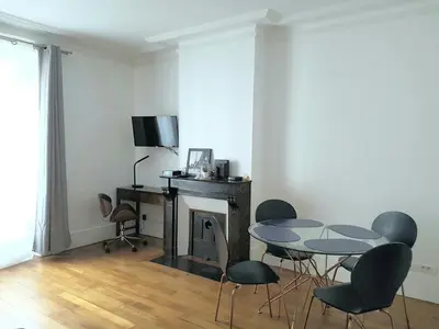 Télévision ou salle de divertissement dans l'établissement CdH Lantiez