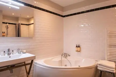Salle de bains dans l'établissement Hôtel Helzear Montparnasse by Esteem