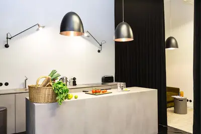 Cuisine ou kitchenette dans l'établissement Habitat Parisien - 2BR-2BA - Aircon Loft Montorgueil