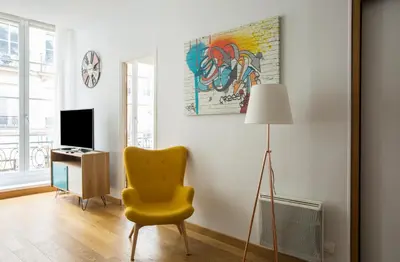 Télévision ou salle de divertissement dans l'établissement Rue du Temple - Le Marais with AC