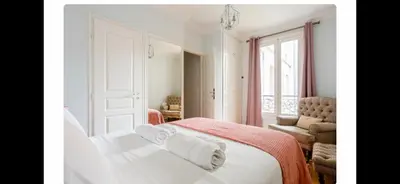 Un ou plusieurs lits dans un hébergement de l'établissement Central Paris 6 - St Germain & Montparnasse Aldaro