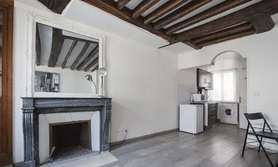 Cuisine ou kitchenette dans l'établissement Studio K with terrace