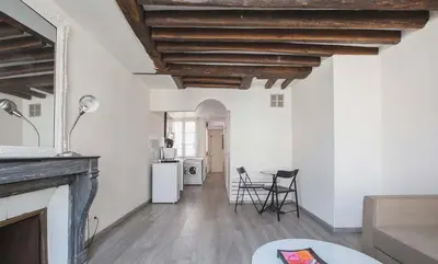 Cuisine ou kitchenette dans l'établissement Studio K with terrace
