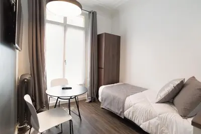 Un ou plusieurs lits dans un hébergement de l'établissement Les cles du 27 Paris