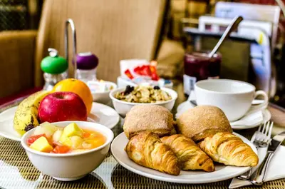 Nourriture dans l'hôtel ou à proximité