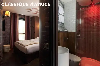 Salle de bains dans l'établissement Hôtel Vice Versa