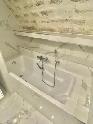 Salle de bains dans l'établissement Appartement République