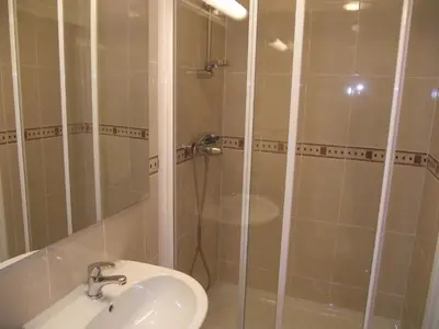 Salle de bains dans l'établissement Le Nouvel Hôtel du Théâtre