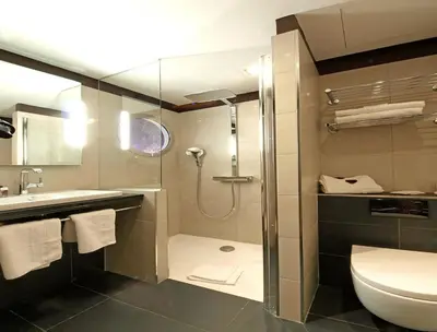 Salle de bains dans l'établissement Hôtel Hor Europe