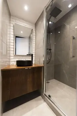 Salle de bains dans l'établissement Ghost