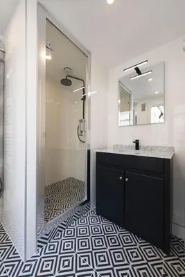Salle de bains dans l'établissement Voyageur sans bagage
