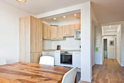 Cuisine ou kitchenette dans l'établissement Pick A Flat - Bastille / Charonne apartments
