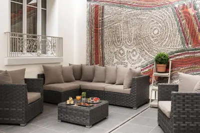 Coin salon dans l'établissement Mercure Paris Levallois