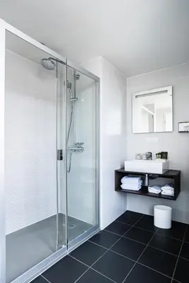 Salle de bains dans l'établissement Hotel de Flore - Montmartre