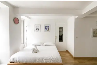 Un ou plusieurs lits dans un hébergement de l'établissement 50m2 rue rambuteau/Pompidou/Marais/Hôtel de Ville