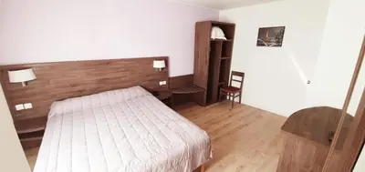 Un ou plusieurs lits dans un hébergement de l'établissement Hôtel des Pyrénées - Entre Bastille et Nation