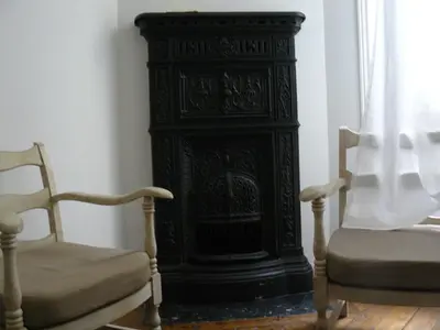 Coin salon dans l'établissement La Cour du 5ème - Chambre d'hôtes